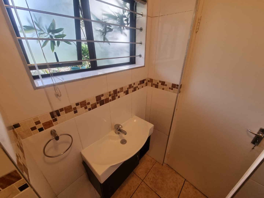 0 Bedroom Property for Sale in Sea Point Western Cape
